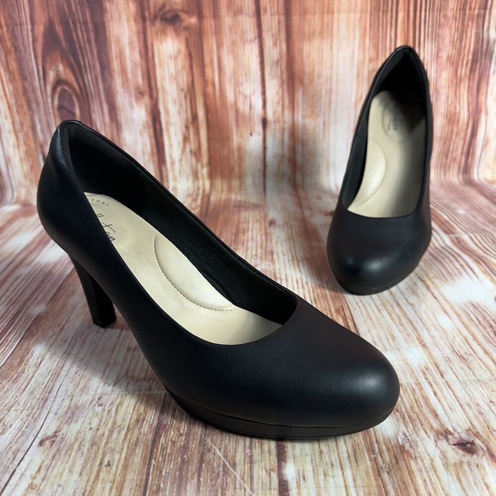 Clarks ADRIEL VIOLA Size 8.5 Wide Black Leather High Heel Dress Shoes Pumps 8.5W